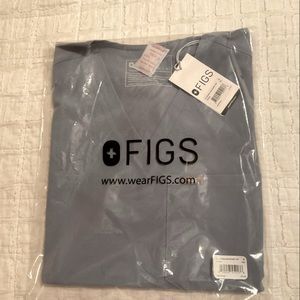 Figs One Pocket Catrina Top. NWT. Size Small. Vapor Blue Space Dye.